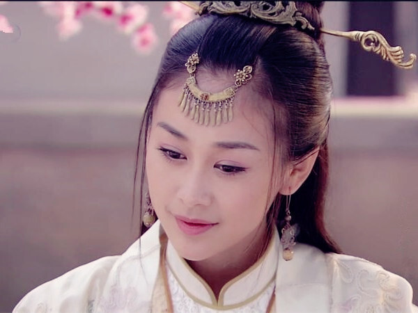 一直感覺王子文很像另一個女星,終於找到了 一直感覺王子文很像另一個女星,終於找到了