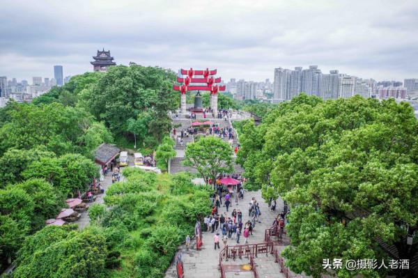 武漢黃鶴樓2021旅行攻略:西門進出最節省時間,有電梯但不能乘坐 武漢黃鶴樓2021旅行攻略:西門進出最節省時間,有電梯但不能乘坐