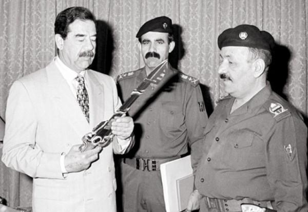 07年,伊拉克副總統拉馬丹被送上絞刑架,最後遺願葬在薩達姆身邊 07年,伊拉克副總統拉馬丹被送上絞刑架,最後遺願葬在薩達姆身邊