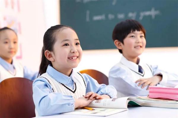 有這3種跡象，說明你正在養育一個自卑的孩子再不改變就來不及了