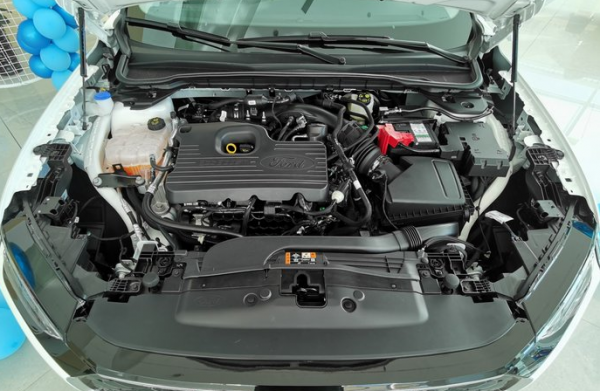 福特EVOS：預售22.78萬，標配2.0T引擎風尚版車型解析！