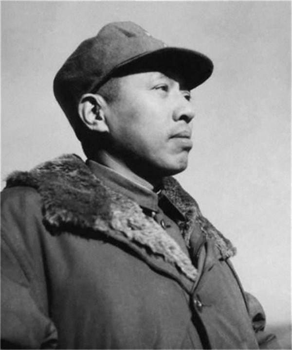 他誤殺上級,很多人要求殺他,毛主席救了他,多年後他為開國上將 他誤殺上級,很多人要求殺他,毛主席救了他,多年後他為開國上將