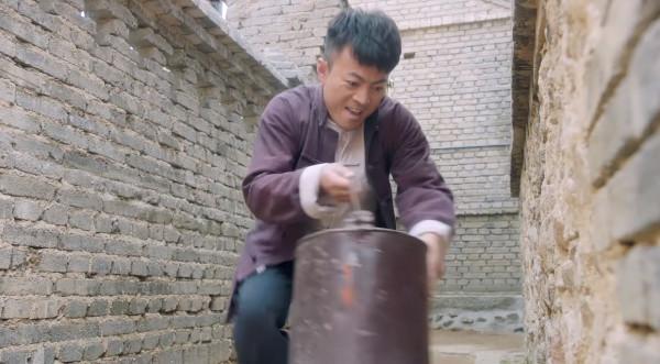 黃金檔首播,僅2集就拉高收視天花板,天津衛視終於抽到王炸劇了 黃金檔首播,僅2集就拉高收視天花板,天津衛視終於抽到王炸劇了