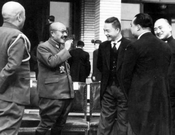 汪精衛當漢奸後,哥哥長跪不起,說對不起列祖列宗 汪精衛當漢奸後,哥哥長跪不起,說對不起列祖列宗