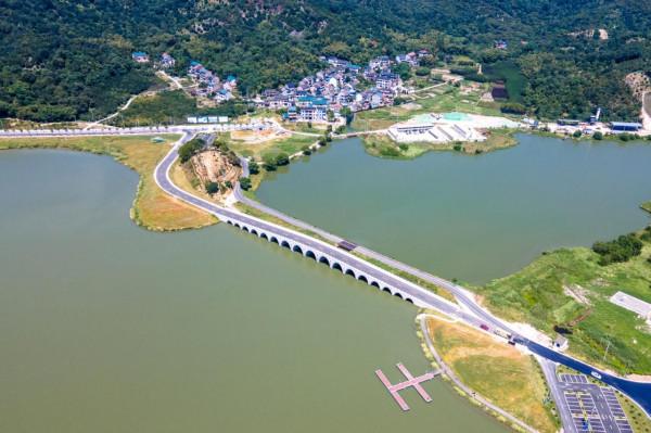 上虞被忽略的秘境，兼具西湖和千島湖的氣質，不要門票卻少有人知