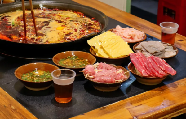 國內“專坑遊客”的10大美食街，你去過幾個？