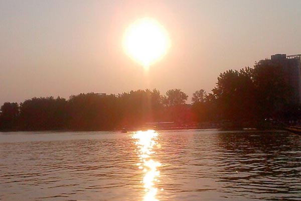 晚冬初春，養生宜&OpenCurlyDoubleQuote;曬太陽&rdquo;，怎麼曬才健康？不妨試試這3種方法