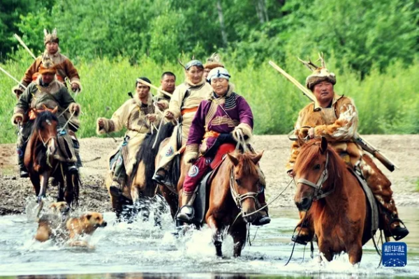 是民族的也是世界的,中國國際時裝週上的文化傳承 是民族的也是世界的,中國國際時裝週上的文化傳承