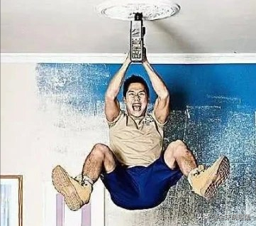 40個顛覆認知的吉尼斯記錄,男子把飛機當飯吃,用玻璃碎片洗臉 40個顛覆認知的吉尼斯記錄,男子把飛機當飯吃,用玻璃碎片洗臉