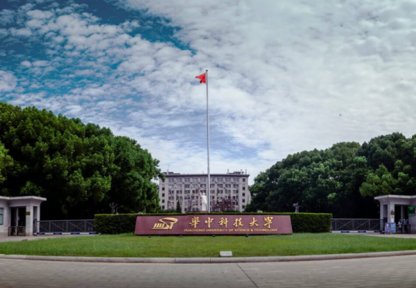 華中科大&OpenCurlyDoubleQuote;姐弟戀&rdquo;走紅，現實版&OpenCurlyDoubleQuote;才子佳人&rdquo;，女生還被保研北大