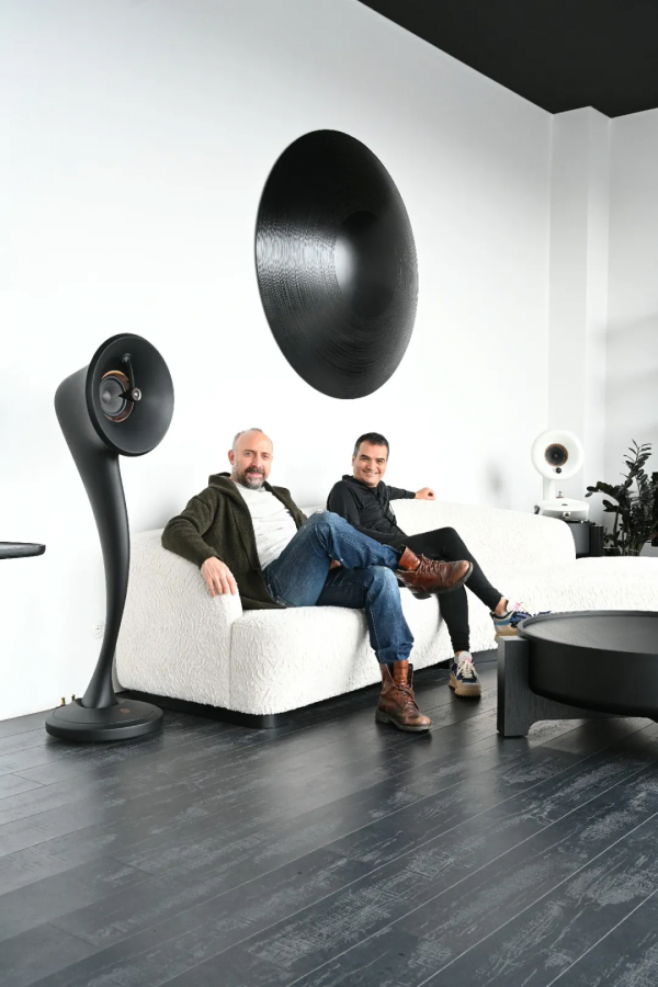 RICH THEATRE｜在客廳放一套這樣的音響，又美又颯又勁爆