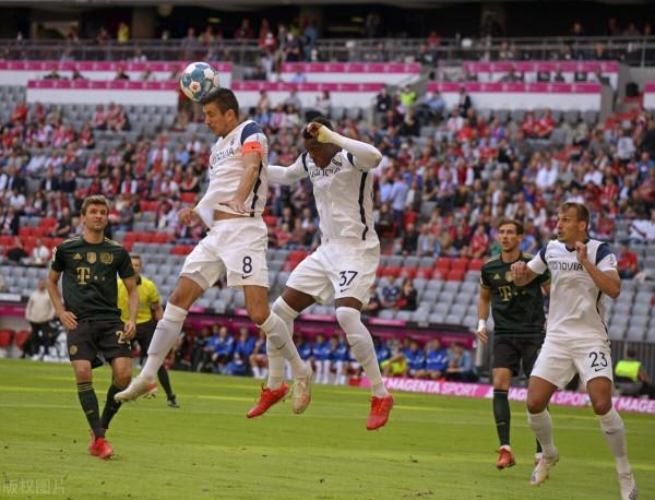 拜仁主場7-0波鴻,快速傳導送對手慘案,主裁判充當老好人無補時 拜仁主場7-0波鴻,快速傳導送對手慘案,主裁判充當老好人無補時