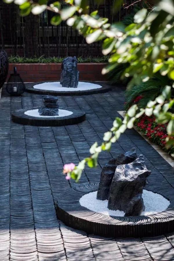 小小瓦片，美翻庭院