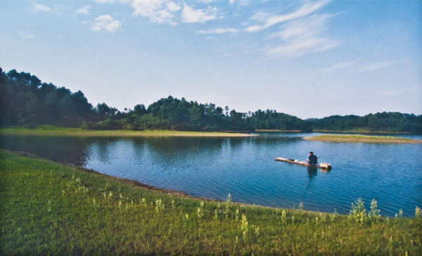 水庫,運河釣魚如何找魚窩?這裡教你不戀水草要找坡 水庫,運河釣魚如何找魚窩?這裡教你不戀水草要找坡