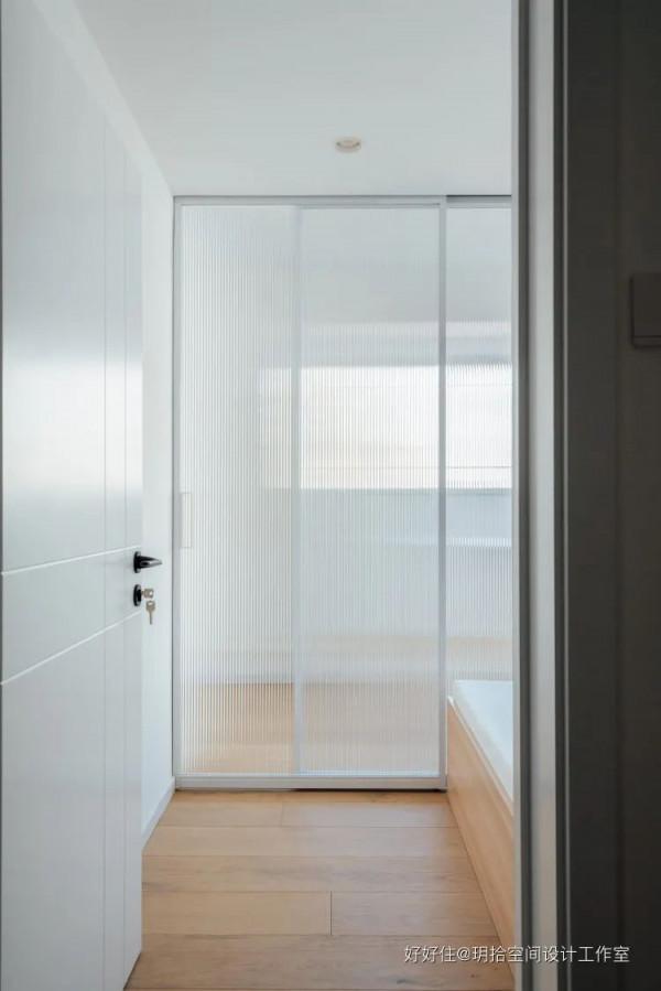 64㎡竟住下祖孫三代6口人，中國家庭透過改造實現“幸福的蝸居”