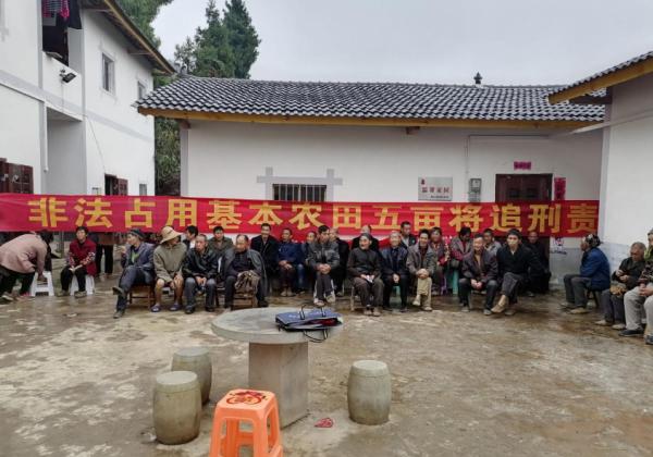 農民能不能在自家耕地裡建房?如果不能,以前蓋的房子會被拆除嗎 農民能不能在自家耕地裡建房?如果不能,以前蓋的房子會被拆除嗎