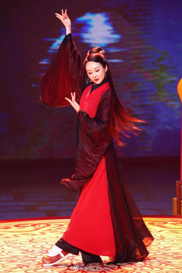 美中帶著冷意，冷美人李純