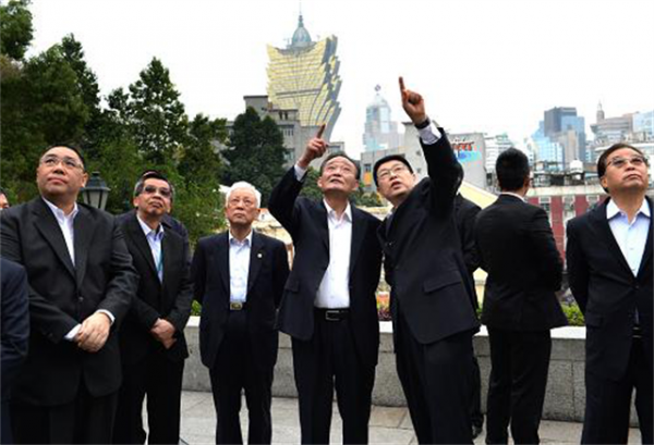 在上海工作了30年的吳邦國,對上海有著怎樣的情結? 在上海工作了30年的吳邦國,對上海有著怎樣的情結?