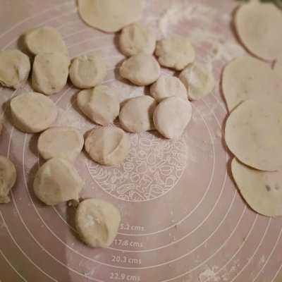 芋頭餃子一天不吃就饞,幾塊錢一斤,特美味 芋頭餃子一天不吃就饞,幾塊錢一斤,特美味