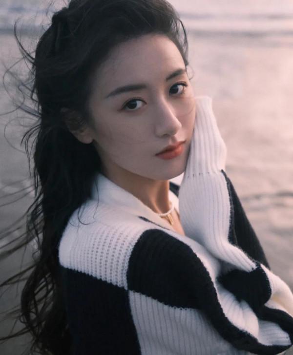 袁冰妍甜美又不失溫柔,眼裡有星辰大海 袁冰妍甜美又不失溫柔,眼裡有星辰大海