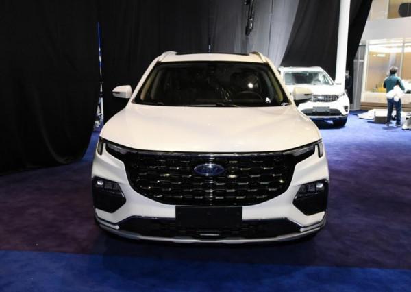 福特也在迎合消費者的心理變化,推出領裕主打7座大空間 福特也在迎合消費者的心理變化,推出領裕主打7座大空間