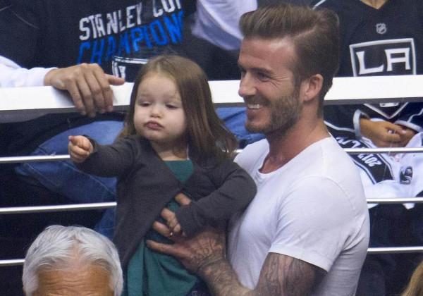 郭晶晶女兒長大,霍啟剛淪為女兒奴,還有哪些明星是女兒奴呢? 郭晶晶女兒長大,霍啟剛淪為女兒奴,還有哪些明星是女兒奴呢?