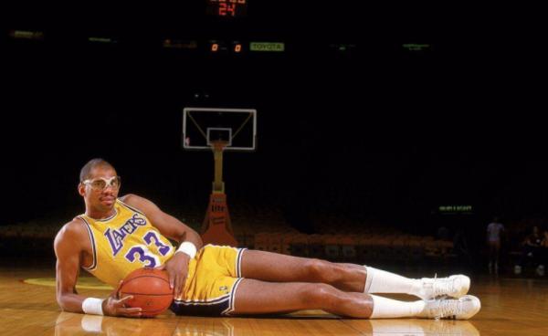 不老傳奇!盤點NBA最“老”的十大紀錄:年齡也阻止不了奇蹟 不老傳奇!盤點NBA最“老”的十大紀錄:年齡也阻止不了奇蹟