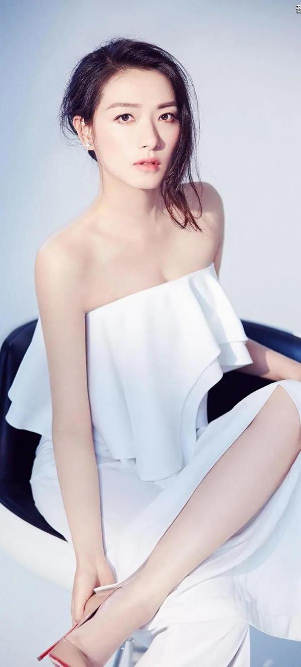 演員萬茜寫真集