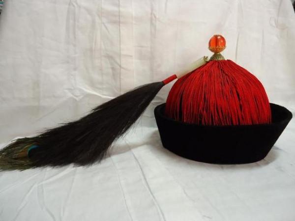 李鴻章的三眼花翎到底多珍貴？滿清僅7人擁有，和珅都沒資格戴