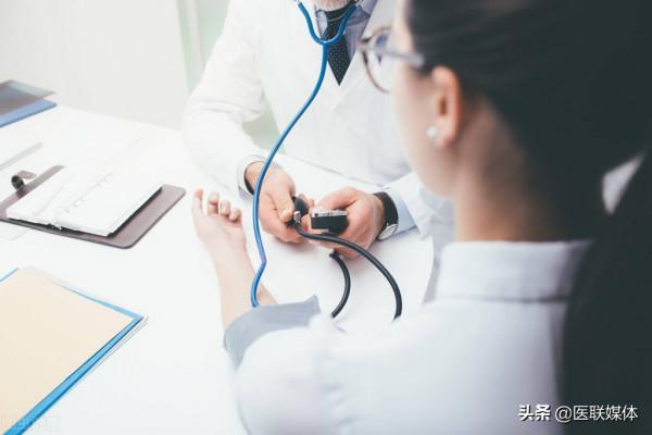 久坐不動，也會“招惹”疾病？看完趕緊站起來活動活動