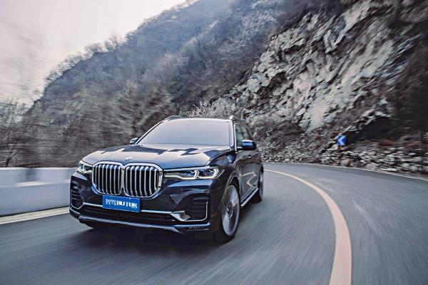 智駕開箱丨配置小幅變化價格漲2萬，但這臺寶馬X7仍是家族SUV的標杆