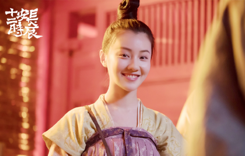 牛奶成桶倒,用140桶礦泉水拍戲,“塑膠演員”滑稽到何等地步? 牛奶成桶倒,用140桶礦泉水拍戲,“塑膠演員”滑稽到何等地步?