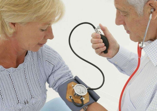 國產降壓藥阿利沙坦酯，保護心腎還可以降尿酸，幾乎不影響肝腎