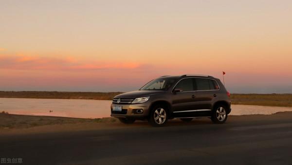 題羨老陽攜酒旅釣四方