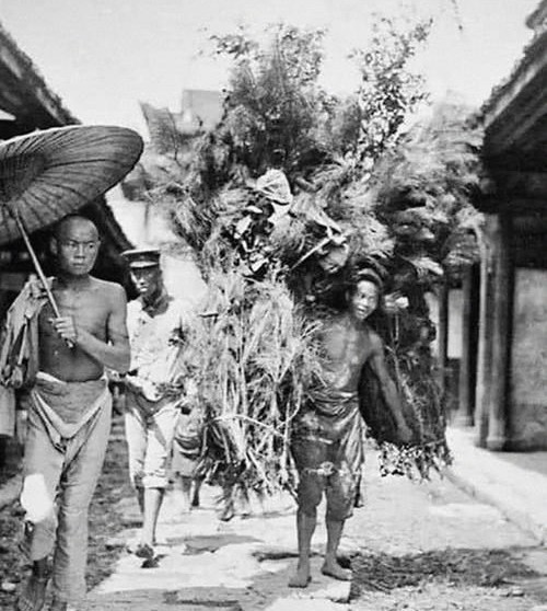 魯迅玩伴閏土：57歲病逝後，留下5子，如今後代完成華麗轉變