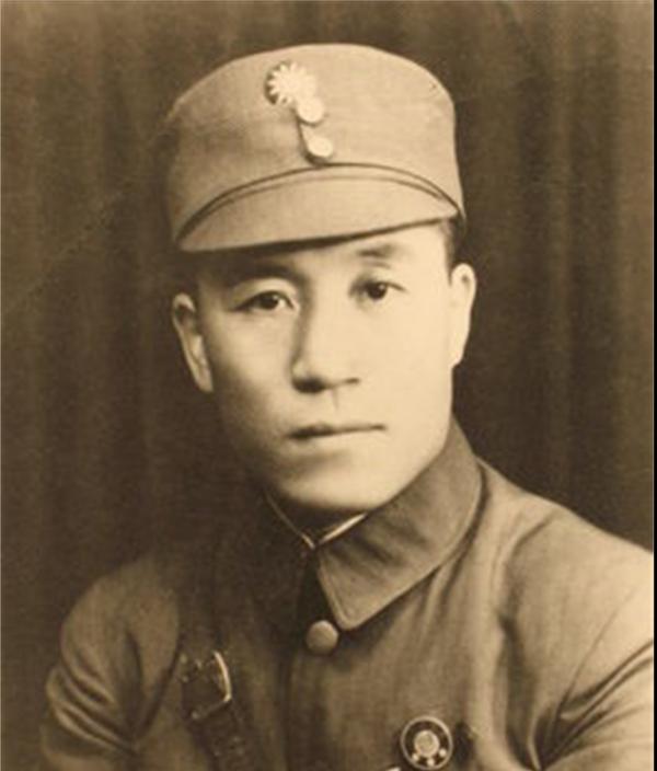 少女遭官兵糟蹋,將軍下令所有人脫褲子,查到真兇後揮淚下令:殺 少女遭官兵糟蹋,將軍下令所有人脫褲子,查到真兇後揮淚下令:殺