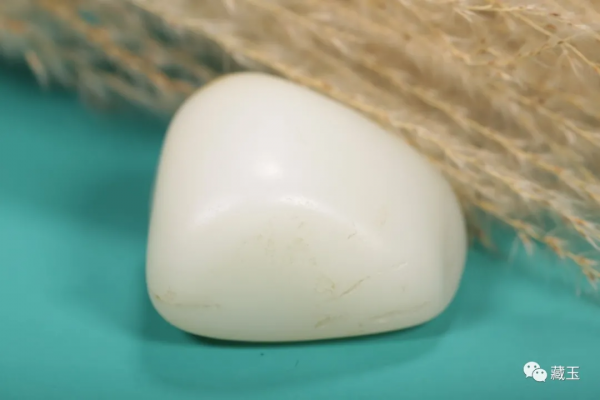 和田玉里那些獨特的玉質!有些很稀少,有些價很高 和田玉里那些獨特的玉質!有些很稀少,有些價很高