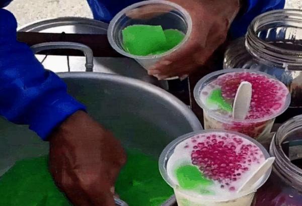 去印度旅遊，遊客買街頭冰棒吃，導遊卻搶過去扔進垃圾桶，為什麼