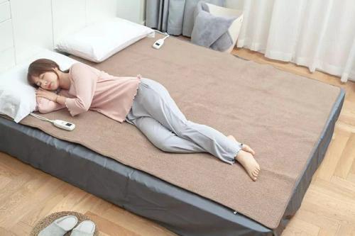 電熱毯有輻射,對人體傷害大?這4種人或不適合使用電熱毯 電熱毯有輻射,對人體傷害大?這4種人或不適合使用電熱毯