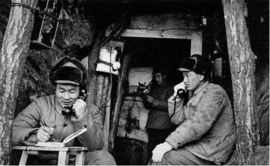 12歲少年偷偷參軍，30年後成開國少將衣錦還鄉，父親卻認不出