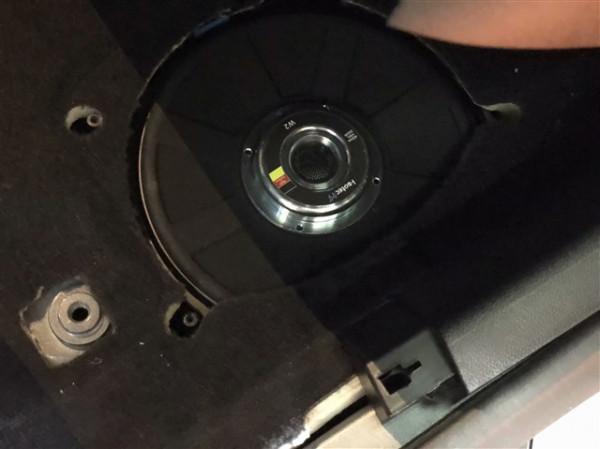 寶馬525無損音響改裝艾索特W2旗艦版10件套煥發全新活力 寶馬525無損音響改裝艾索特W2旗艦版10件套煥發全新活力