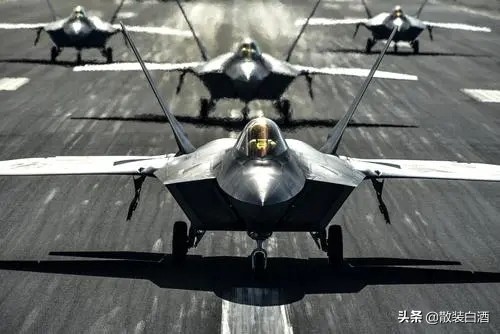 各國戰機服役情況：多代混編為主