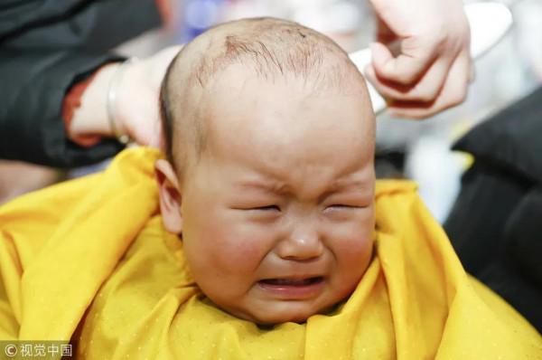 生孩子是每個家庭的大喜事，關於生孩子有哪些習俗呢？作一筒介