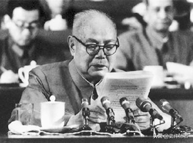 1976年,華國鋒擔任軍委主席後,中央選出的5位副主席都是誰? 1976年,華國鋒擔任軍委主席後,中央選出的5位副主席都是誰?
