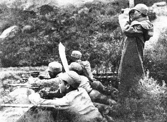 百人東北海上先遣支隊,裝成國軍騙200支槍,高興唱東方紅被發現 百人東北海上先遣支隊,裝成國軍騙200支槍,高興唱東方紅被發現