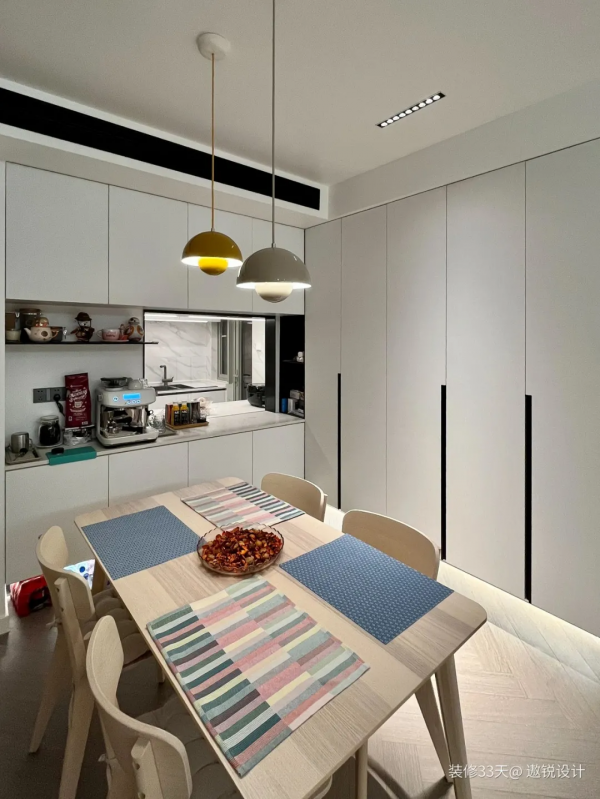 當飄窗多成了煩惱?這是取捨過的改善型三居室 當飄窗多成了煩惱?這是取捨過的改善型三居室