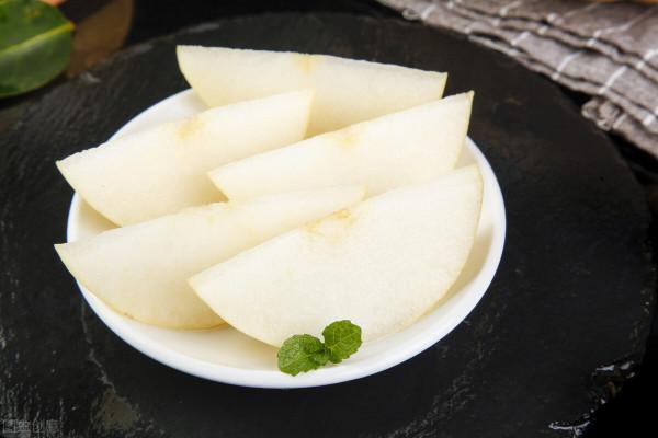 愛吃梨的朋友請注意:秋天吃梨正當時,但三類人要少吃 愛吃梨的朋友請注意:秋天吃梨正當時,但三類人要少吃