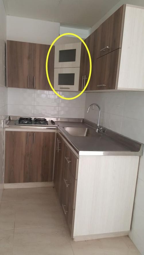 看了這個2㎡轉角廚房，發現相當省地方，上下雙櫥櫃收納只多不少