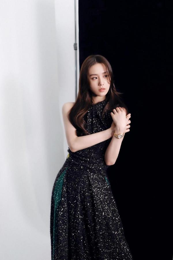 楊冪趙麗穎迪麗熱巴劉詩詩楊穎超仙禮服造型，你最pick誰？