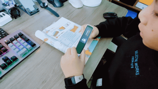 AI智慧輔助，阿爾法蛋AI詞典筆上手體驗，知識加倍增長